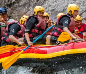Equipement-rafting-Aboard-Rafting-Gorges-du-Verdon Equipement rafting utilise pour la descente du couloir du rafting du gorges du Verdon